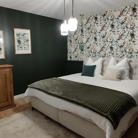 Semesterbostad La Maison Solange - Location Maison Meublee Confort 6-8 Personnes Hochfelden